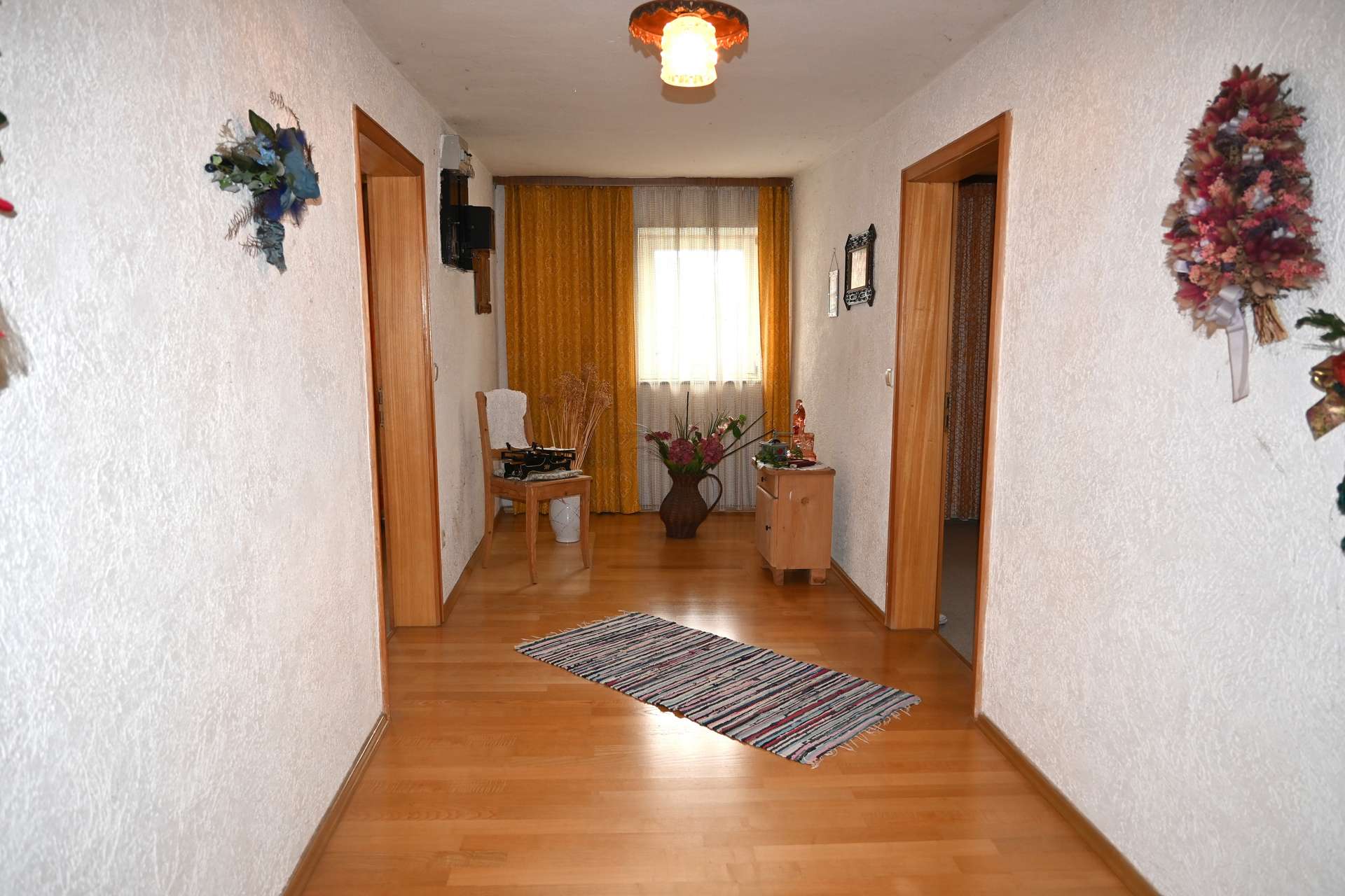 Uriges Bauernhaus mit Stall und Stadl! Landwirtschaftsfläche inklusive! in Perlesreut