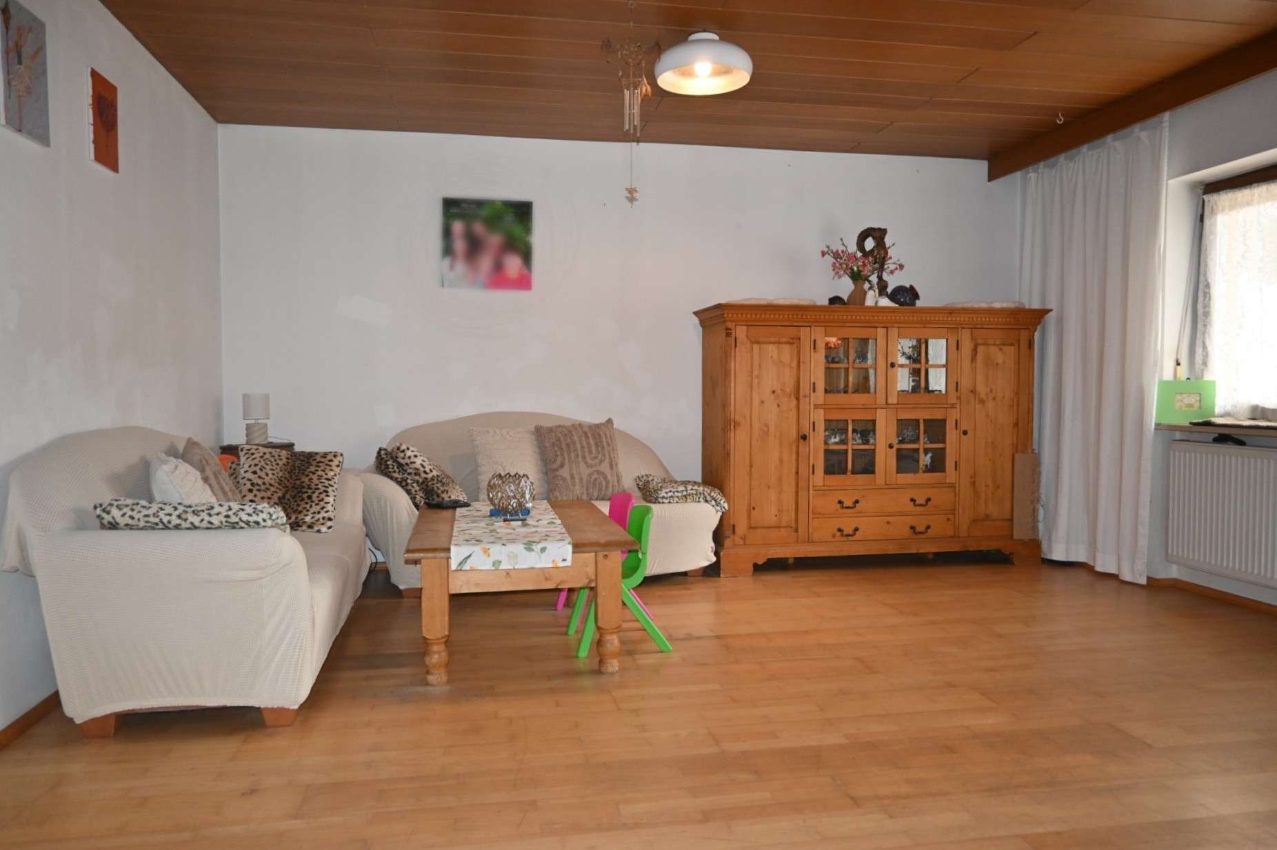 Familienhaus in Ruhelage mit über 3.000 m² Grund! in Ortenburg